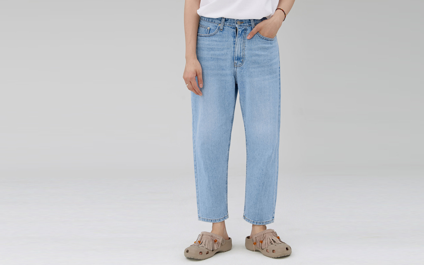 baggy ankle jeans